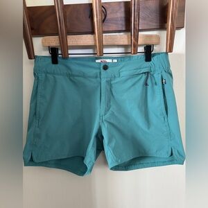 Fjallraven High Coast Trail Shorts, Lagoon, size 40 EU. (US 8/10, 30-31 in)